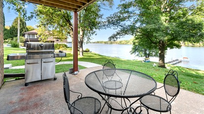 Chic Industrial Escape Near Nature Trails & Water Adventures in Pine City, Minnesota - Pine City, Minnesota - glamping.directory