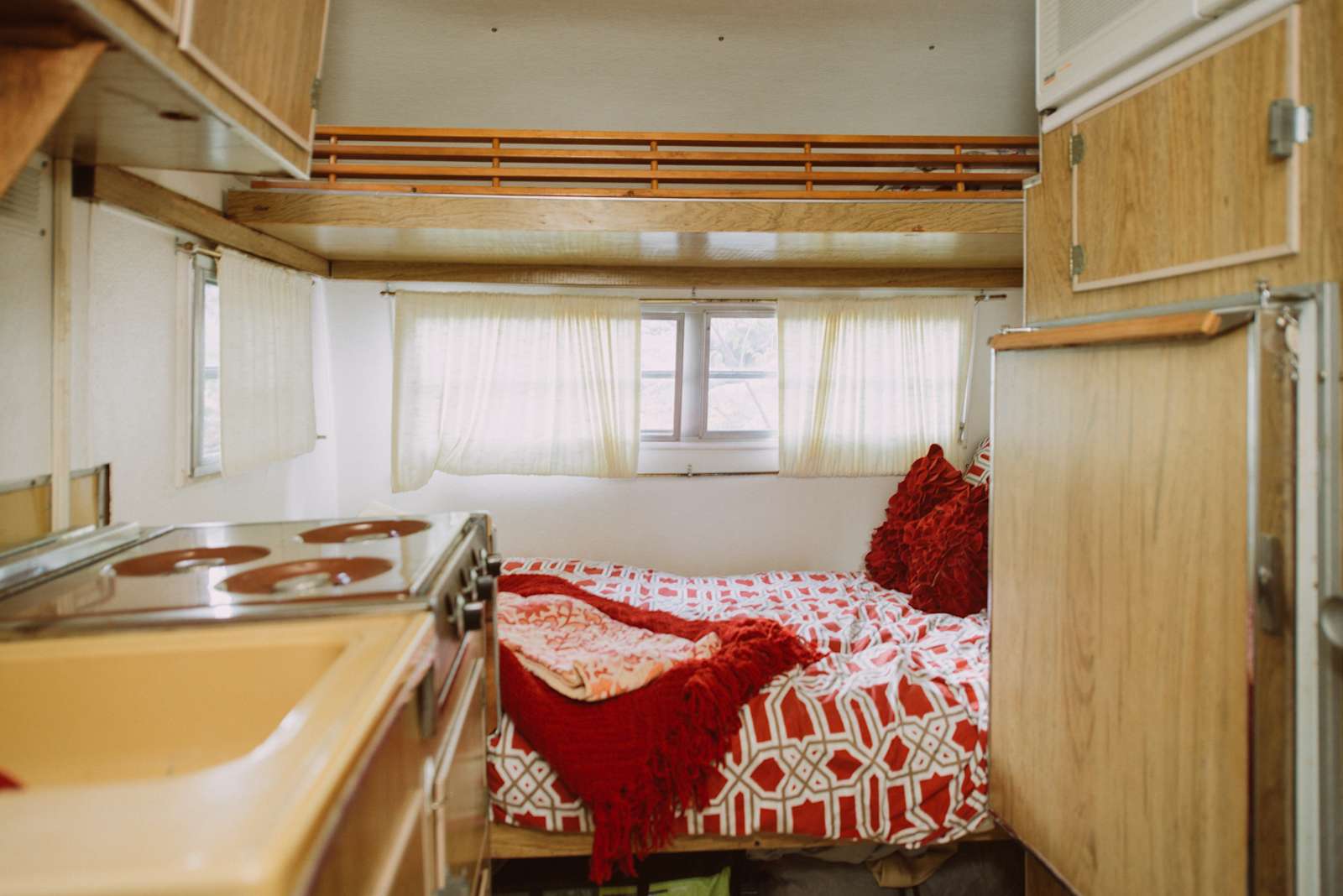 Creekside Vintage Cabins w/hot tubs - Forest Falls, California - glamping.directory