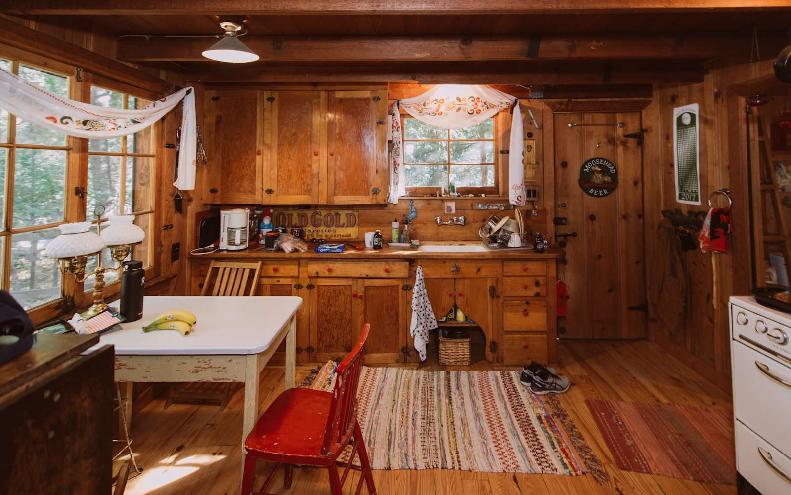 Creekside Vintage Cabins w/hot tubs - Forest Falls, California - glamping.directory