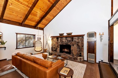 Cosmic Escape: Cabin with Fire Pit for Stargazers in California - San Bernardino, California - glamping.directory