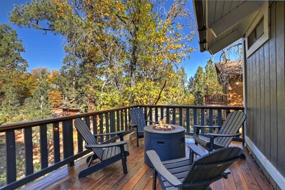 Cosmic Escape: Cabin with Fire Pit for Stargazers in California - San Bernardino, California - glamping.directory