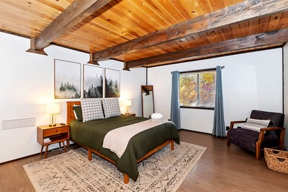 Cosmic Escape: Cabin with Fire Pit for Stargazers in California - San Bernardino, California - glamping.directory