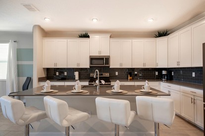 Superb Family Vacation Rental with Pool and Game Room near Disney World in Kissimmee, Florida - Reunion, Florida - glamping.directory