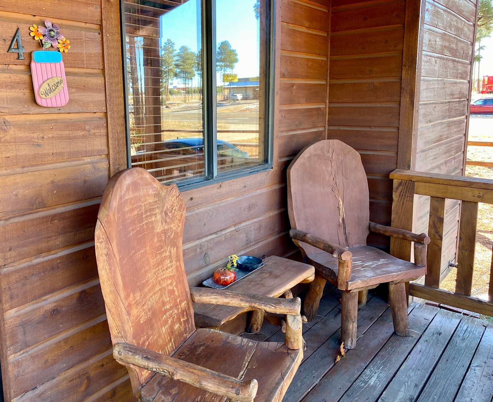 Big Pine Cabins - Overgaard, Arizona - glamping.directory