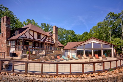 Enormous and Luxurious Cabin Rental for Amazing Getaways near the Great Smoky Mountains, Tennessee - Gatlinburg, Tennessee - glamping.directory