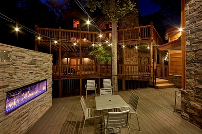 Enormous and Luxurious Cabin Rental for Amazing Getaways near the Great Smoky Mountains, Tennessee - Gatlinburg, Tennessee - glamping.directory