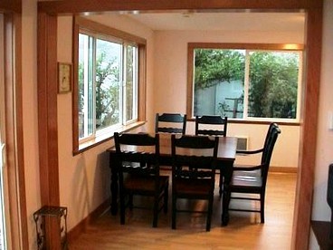 Spacious Cottage Rental with Ocean Views in Netarts, Oregon - Netarts, Oregon - glamping.directory
