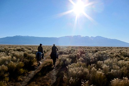 All-Inclusive Ranch with Picturesque Scenery in Colorado - Mosca, Colorado - glamping.directory