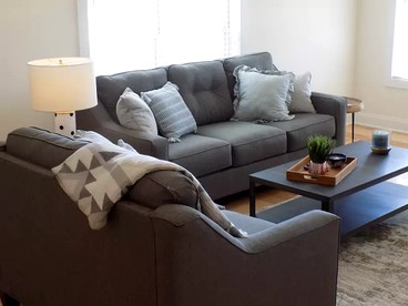 Modern, Rustic Farmhouse Vacation Rental with a Deck in Clarksville, Tennessee - Clarksville, Tennessee - glamping.directory