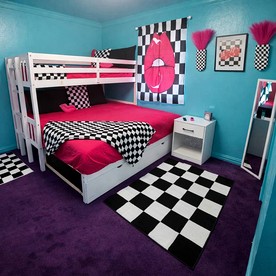 Ultimate Girls’ Getaway House with Hot Tub, Movie Room & Margarita Machine in Lone Star, Texas - Lone Star, Texas - glamping.directory
