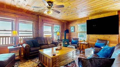 Ultimate Four-Season Escape with Scenic Porch Views in Rockwood, Maine - Rockwood, Maine - glamping.directory
