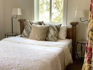 A Slice of Paradise: Your Ultimate Retreat at a Beautifully Restored Farmhouse near Aspen - Carbondale, Colorado - glamping.directory