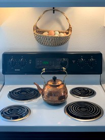 A Slice of Paradise: Your Ultimate Retreat at a Beautifully Restored Farmhouse near Aspen - Carbondale, Colorado - glamping.directory
