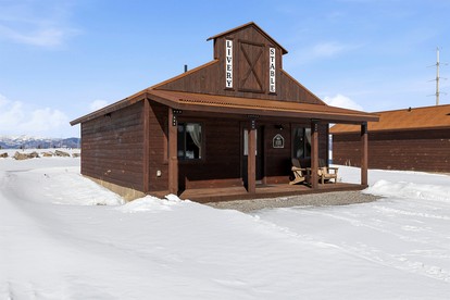 Impressive Old West Cabin with Fireplace in Island Park, Idaho - glamping.directory