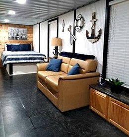 Quaint Lakefront Cabin Incredible for Water and Outdoor Adventures in Texas - Uncertain, Texas - glamping.directory