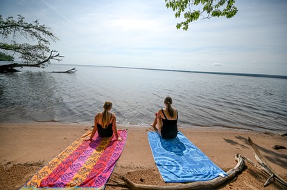 Spacious Modern Cabin with a Fire Pit near Apostle Islands in Wisconsin - Ashland, Wisconsin - glamping.directory