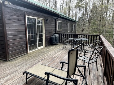 Cozy Spacious Cabin with Game Room and Fire Pit for a Wonderful Escape Surrounded by Nature in Old Forge, New York - glamping.directory