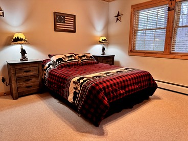 Cozy Spacious Cabin with Game Room and Fire Pit for a Wonderful Escape Surrounded by Nature in Old Forge, New York - Old Forge, New York - glamping.directory