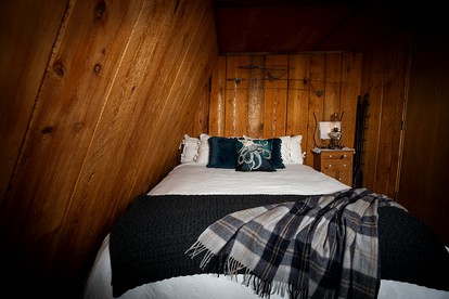 Rustic and Comfortable Beach House for a Vacation in Alaska - Seldovia, Alaska - glamping.directory