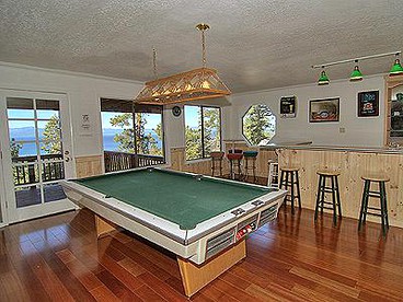 Spectacular Vacation Rental with Steam Room in Lake Tahoe, California - South Lake Tahoe, California - glamping.directory
