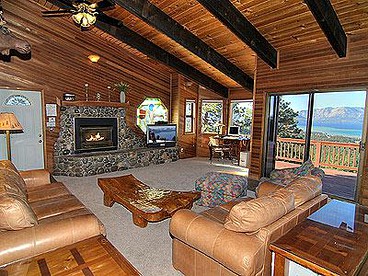 Spectacular Vacation Rental with Steam Room in Lake Tahoe, California - South Lake Tahoe, California - glamping.directory
