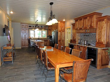 Luxurious Vacation Rental near St. Lawrence River in Upstate New York - Cape Vincent, New York - glamping.directory