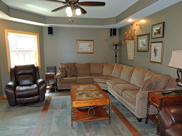 Luxurious Vacation Rental near St. Lawrence River in Upstate New York - Cape Vincent, New York - glamping.directory