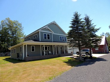 Luxurious Vacation Rental near St. Lawrence River in Upstate New York - glamping.directory