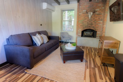 Pet Friendly Cozy Secluded Cabin in Sedona, Arizona - Sedona, Arizona - glamping.directory