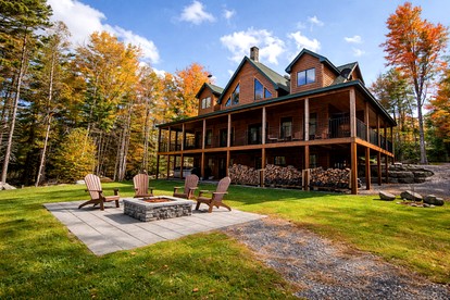 Waterfront Cabin with Spacious Interior and Fire Pit in Maine - Beaver Cove, Maine - glamping.directory