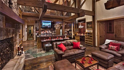 Luxury Vacation Rental with a Hot Tub and Indoor Climbing Wall in Steamboat Springs, Colorado - Steamboat, Colorado - glamping.directory