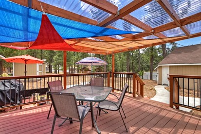 Lake Cabin with Fireplace and Barbecue Perfect for Water Sports in Big Bear Lake, California - Big Bear Lake, California - glamping.directory