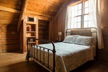 Charmingly Rustic Cabin Rental Tucked Away in the Trees of Spicewood, Texas - Spicewood, Texas - glamping.directory