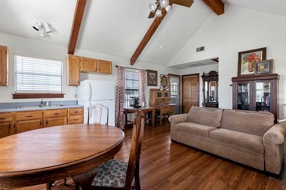 Secluded Pet Friendly Cabin in Fredericksburg, Texas - Fredericksburg, Texas - glamping.directory