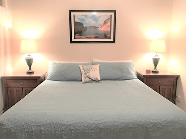 Rustic Cottage Rental in Lake Powell, Arizona, Perfect for a Weekend Getaway - Page, Arizona - glamping.directory