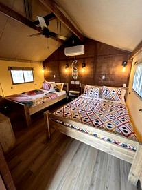Fantastic Safari Tent Ideal for Outdoor Activities in Gatlinburg, Tennesse - Gatlinburg, Tennessee - glamping.directory