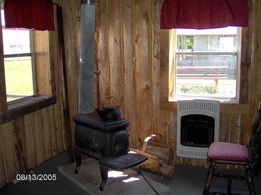 Rustic Cabin Rental with Excellent Hiking Trail Access near Augusta, Maine - Pleasant Ridge Plantation, Maine - glamping.directory