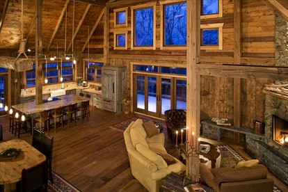 Impressive Luxury Barn Rental with Modern Features Set on Lake Superior, Wisconsin - Maple, Wisconsin - glamping.directory