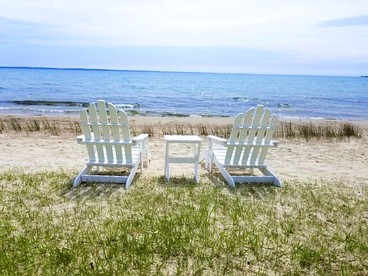 Beautiful Lakefront Cottage with Fire Pit in St. Ignace, Michigan - St. Ignace, Michigan - glamping.directory