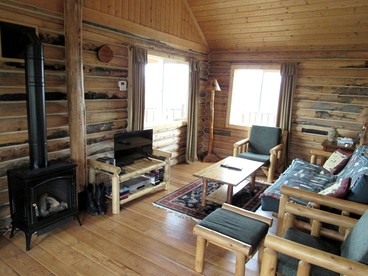 Scenic Vacation Cabin with 360° Mountain Views near Yellowstone National Park in Madison River Valley, Montana - Cameron, Montana - glamping.directory
