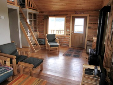 Scenic Vacation Cabin with 360° Mountain Views near Yellowstone National Park in Madison River Valley, Montana - Cameron, Montana - glamping.directory