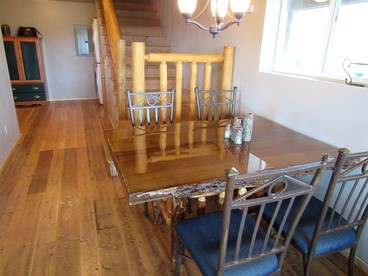 Scenic Vacation Cabin with 360° Mountain Views near Yellowstone National Park in Madison River Valley, Montana - Cameron, Montana - glamping.directory