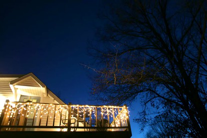 Peaceful Treetop Cottage in the Missouri Ozarks - glamping.directory