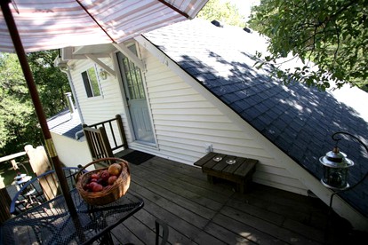Peaceful Treetop Cottage in the Missouri Ozarks - Park Hills, Missouri - glamping.directory