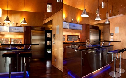 Unique Cottage Rental with Sublime Views Nestled on Damariscotta Lake in Maine - Nobleboro, Maine - glamping.directory