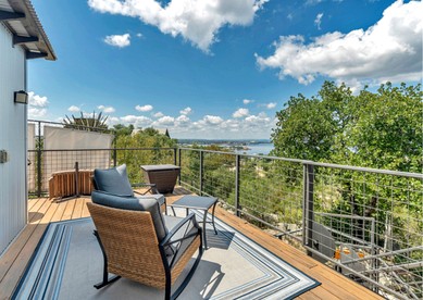 Glamping Retreat with Outdoor Tub & Panoramic Sky Views in Cottonwood Shores, Texas - glamping.directory