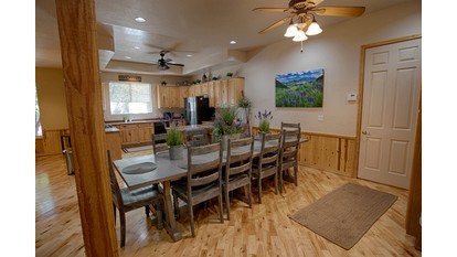 Mountain Escape in Pinetop, AZ - Pinetop, Arizona - glamping.directory