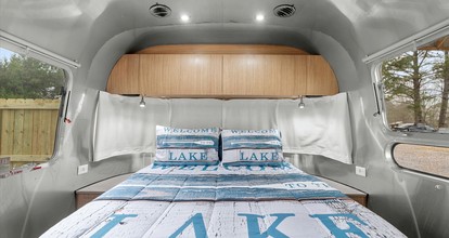 Peaceful Lakeside Covered Airstream with Firepit & Kayaks Near Centre, AL - Centre, Alabama - glamping.directory