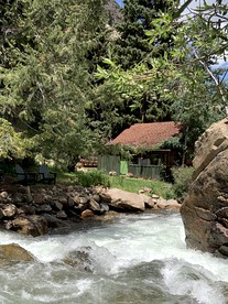 Romantic Hideaway Cottage on Clear Creek in Georgetown, Colorado - Georgetown, Colorado - glamping.directory