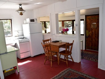 Romantic Hideaway Cottage on Clear Creek in Georgetown, Colorado - Georgetown, Colorado - glamping.directory